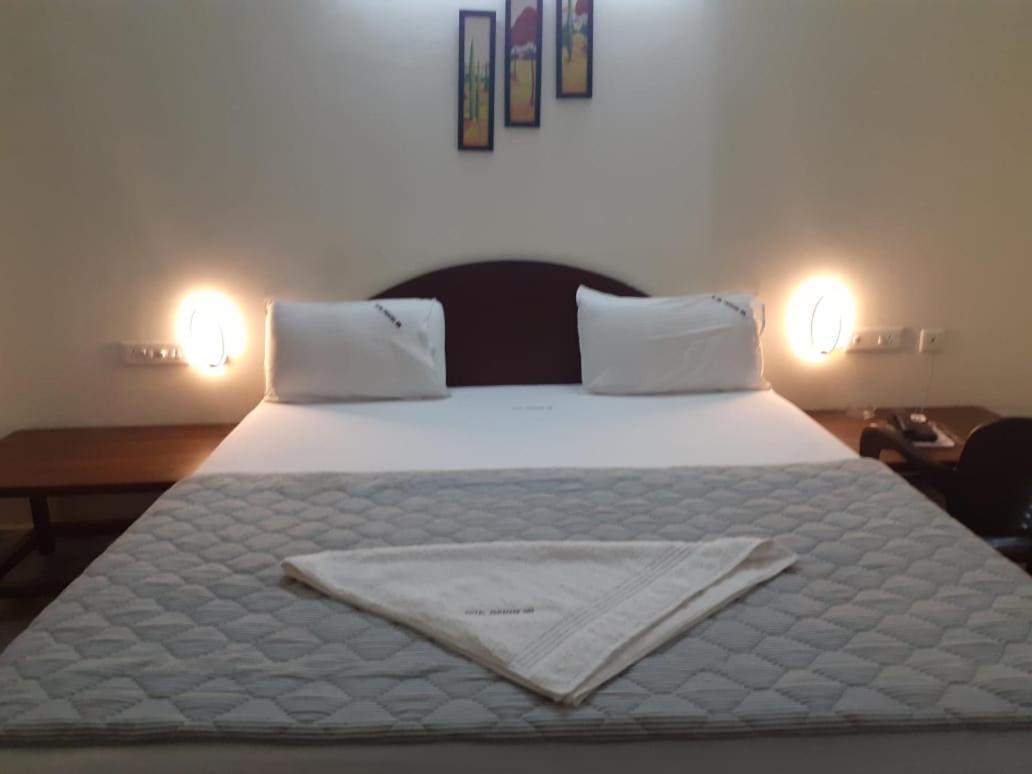 Hotel Paradise Inn Tiruppur Exterior foto